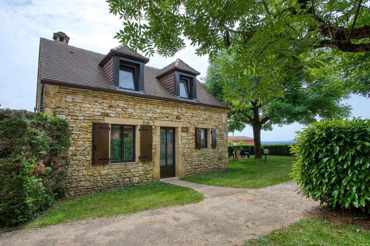 Combas Village De Gites Saint-Crépin-et-Carlucet Екстериор снимка