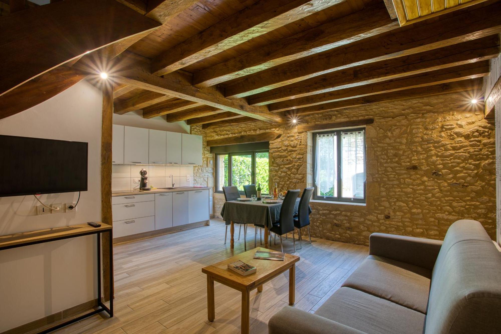 Combas Village De Gites Saint-Crépin-et-Carlucet Екстериор снимка